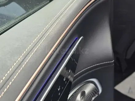 Mercedes-Benz EQS SUV 2025 года за 108 000 000 тг. в Атырау – фото 6