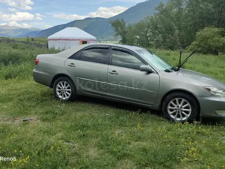 Toyota Camry 2005 года за 5 000 000 тг. в Усть-Каменогорск – фото 2