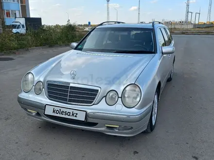 Mercedes-Benz E 320 2001 годаүшін4 600 000 тг. в Актобе – фото 3