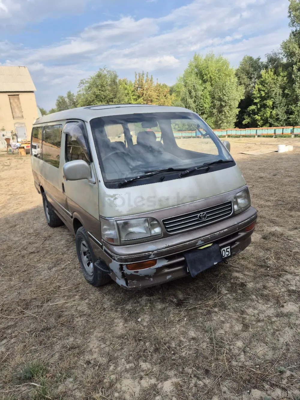Toyota HiAce, 1995