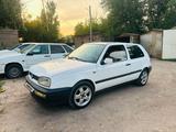 Volkswagen Golf 1995 года за 1 100 000 тг. в Алматы