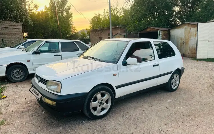 Volkswagen Golf 1995 года за 1 100 000 тг. в Алматы