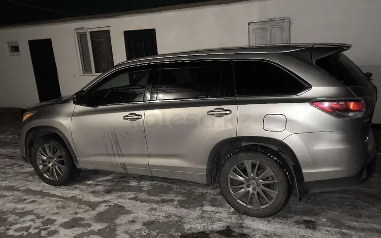 Toyota Highlander 2015 года за 8 900 000 тг. в Алматы