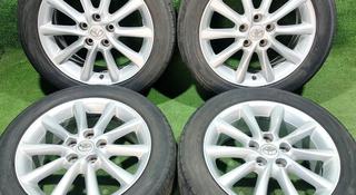 Диск с шинами Yokohama RV02 на Estima 215/55 R17 за 250 000 тг. в Алматы