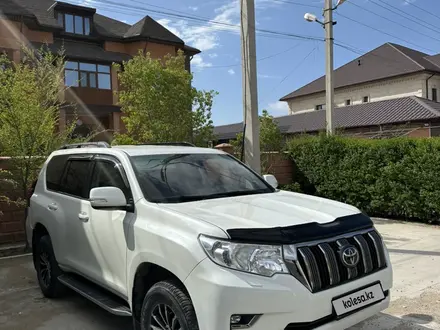 Toyota Land Cruiser Prado 2023 года за 18 500 000 тг. в Актау