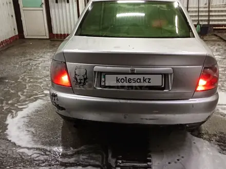 Audi A4 1996 года за 1 700 000 тг. в Петропавловск – фото 3