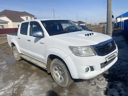 Toyota Hilux 2013 года за 7 000 000 тг. в Атырау