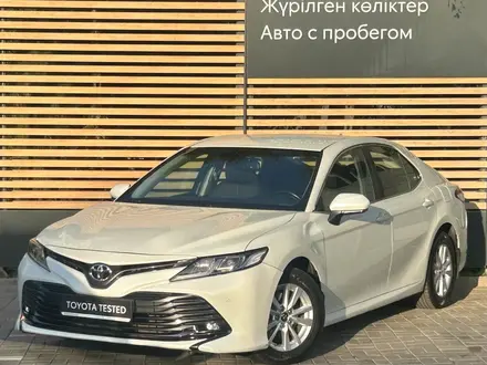 Toyota Camry 2019 года за 11 290 000 тг. в Алматы