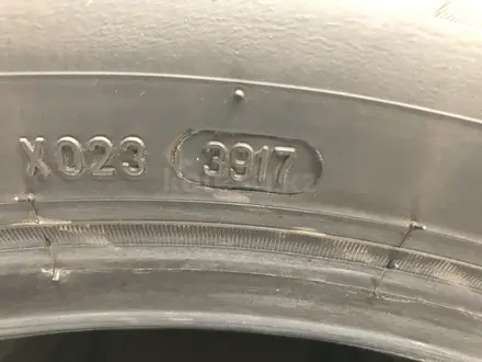 235/55 R18. Pirelli Ice Zero FR за 135 000 тг. в Караганда – фото 4