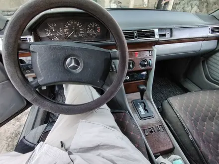 Mercedes-Benz E 300 1990 года за 800 000 тг. в Шымкент