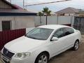 Volkswagen Passat 2009 года за 3 700 000 тг. в Атырау – фото 2