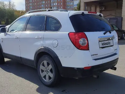 Chevrolet Captiva 2008 года за 4 100 000 тг. в Астана – фото 4