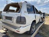 Lexus LX 470 2004 года за 10 000 тг. в Актобе – фото 2