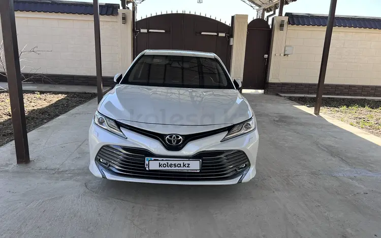 Toyota Camry 2018 годаfor16 000 000 тг. в Шымкент