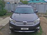 Toyota Highlander 2013 годаүшін8 500 000 тг. в Актобе – фото 2