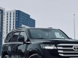 Toyota Land Cruiser 2022 года за 48 000 000 тг. в Астана