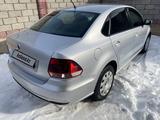 Volkswagen Polo 2015 года за 5 700 000 тг. в Шымкент – фото 2