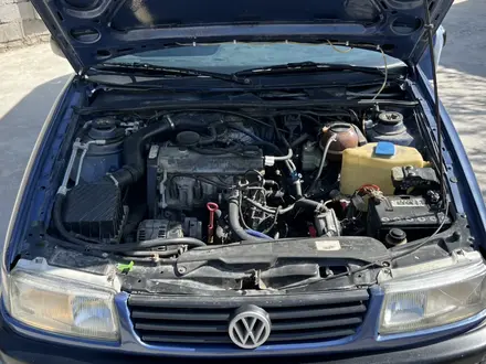Volkswagen Passat 1995 года за 2 200 000 тг. в Шымкент – фото 7