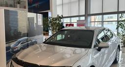 Toyota Camry Prestige 2023 года за 18 400 000 тг. в Атырау – фото 2