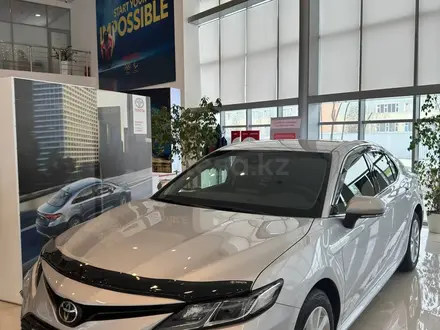 Toyota Camry Prestige 2023 года за 18 308 000 тг. в Атырау – фото 2