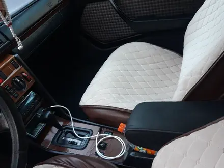 Mercedes-Benz E 220 1994 года за 2 300 000 тг. в Караганда – фото 10