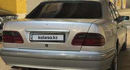 Mercedes-Benz E 280 1998 годаfor2 980 000 тг. в Алматы – фото 3