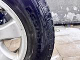 Диски в комплекте от прадика резины новые титанки без варок идеально за 320 000 тг. в Астана – фото 2