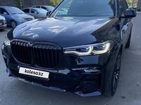 BMW X7 2021 года за 49 000 000 тг. в Астана