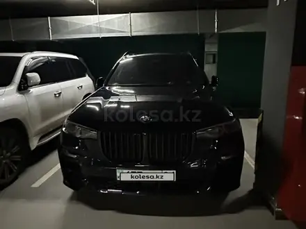 BMW X7 2021 года за 50 000 000 тг. в Астана