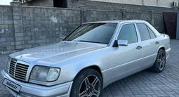 Mercedes-Benz E 280 1994 годаүшін2 000 000 тг. в Алматы