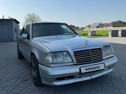 Mercedes-Benz E 280 1994 года за 2 000 000 тг. в Алматы – фото 4