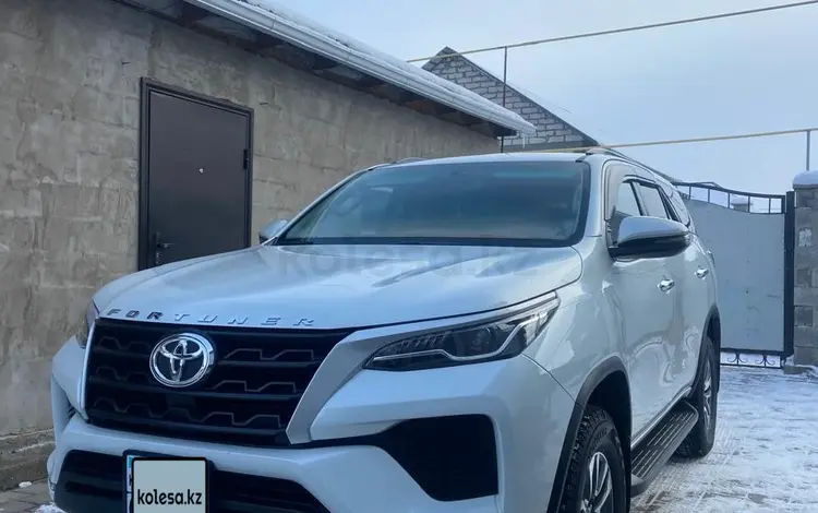 Toyota Fortuner 2023 годаfor25 000 000 тг. в Алматы