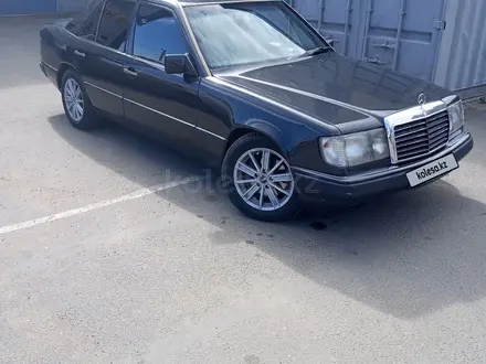 Mercedes-Benz E 300 1989 года за 1 600 000 тг. в Павлодар – фото 16