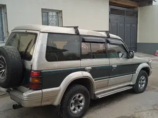 Mitsubishi Pajero, 1993