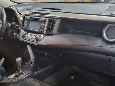 Toyota RAV4 2015 годаүшін11 000 000 тг. в Уральск – фото 12