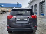 Toyota RAV4 2015 года за 11 000 000 тг. в Уральск – фото 4