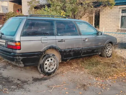 Volkswagen Passat 1991 года за 1 300 000 тг. в Семей – фото 2