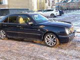 Mercedes-Benz E 200 1996 годаүшін2 400 000 тг. в Астана – фото 4