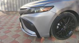 Toyota Camry 2022 года за 10 500 000 тг. в Алматы – фото 3