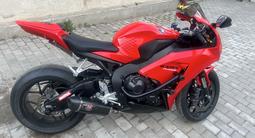 Honda  CBR 1000 RR/RA Fireblade 2008 года за 4 500 000 тг. в Уральск – фото 3