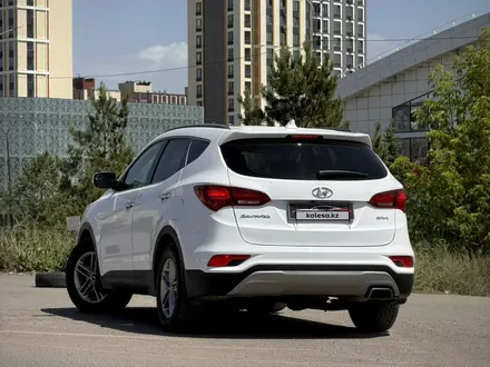 Hyundai Santa Fe 2017 года за 10 300 000 тг. в Караганда – фото 4