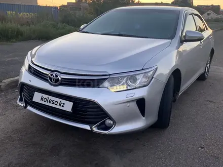 Toyota Camry 2015 года за 9 500 000 тг. в Астана – фото 3