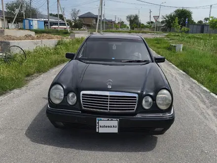 Mercedes-Benz E 230 1996 года за 2 200 000 тг. в Шымкент – фото 7