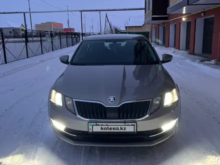 Skoda Octavia 2017 года за 8 000 000 тг. в Уральск – фото 12