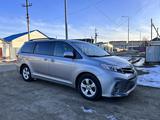 Toyota Sienna 2015 года за 9 200 000 тг. в Атырау – фото 5