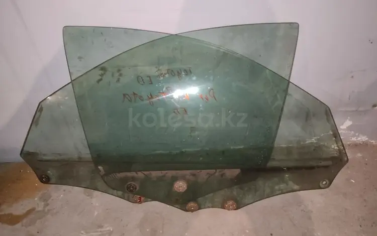 Стекло передней левой двери за 7 000 тг. в Алматы
