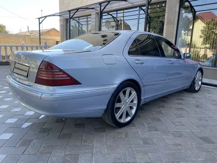 Mercedes-Benz S 320 1999 года за 2 700 000 тг. в Шымкент – фото 6