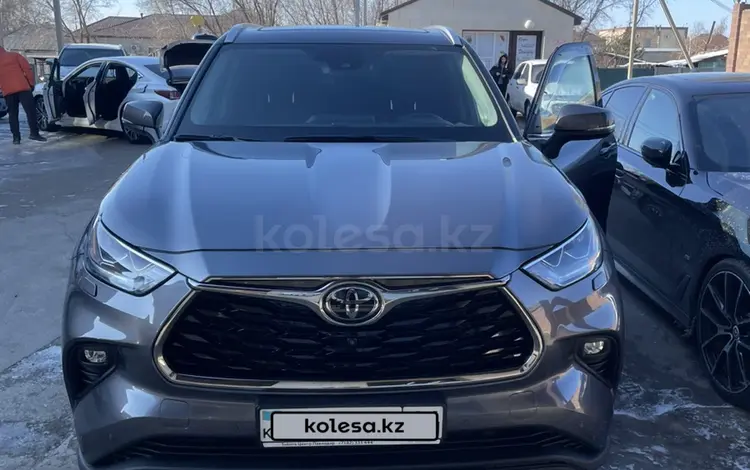 Toyota Highlander 2021 года за 30 000 000 тг. в Павлодар
