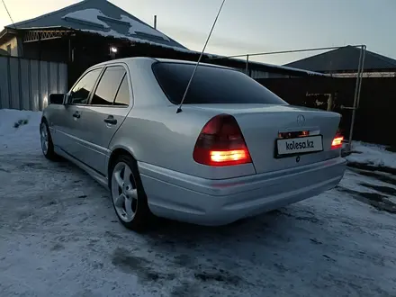 Mercedes-Benz C 280 1996 года за 2 850 000 тг. в Талдыкорган – фото 3