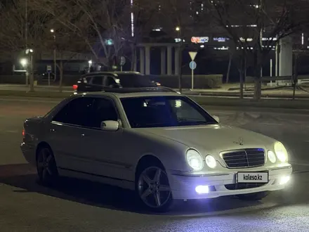 Mercedes-Benz E 320 2000 года за 4 200 000 тг. в Атырау
